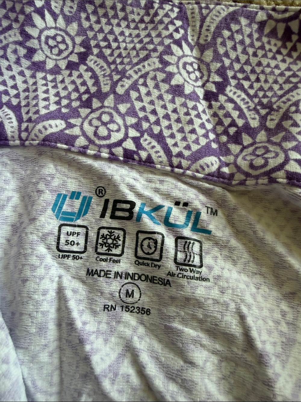 IBKUL sz med sheer sleeve long sleeve top